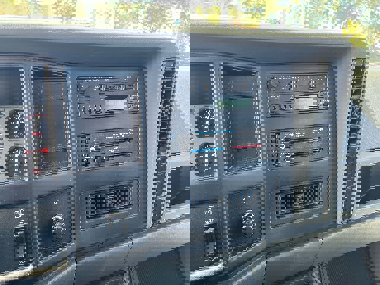 Used 1996 Jeep Cherokee 4WD 4-Door image 21