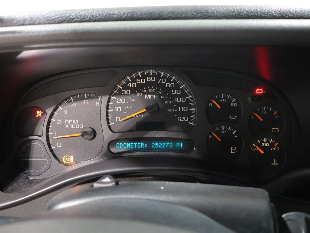 Used 2004 Chevrolet Avalanche 4x4 w/ Preferred Equipment Group image 34