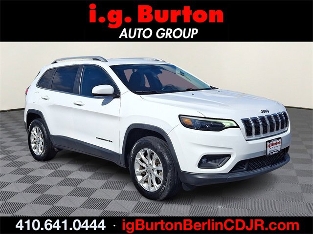 Used 2019 Jeep Cherokee Latitude w/ Popular Appearance Group