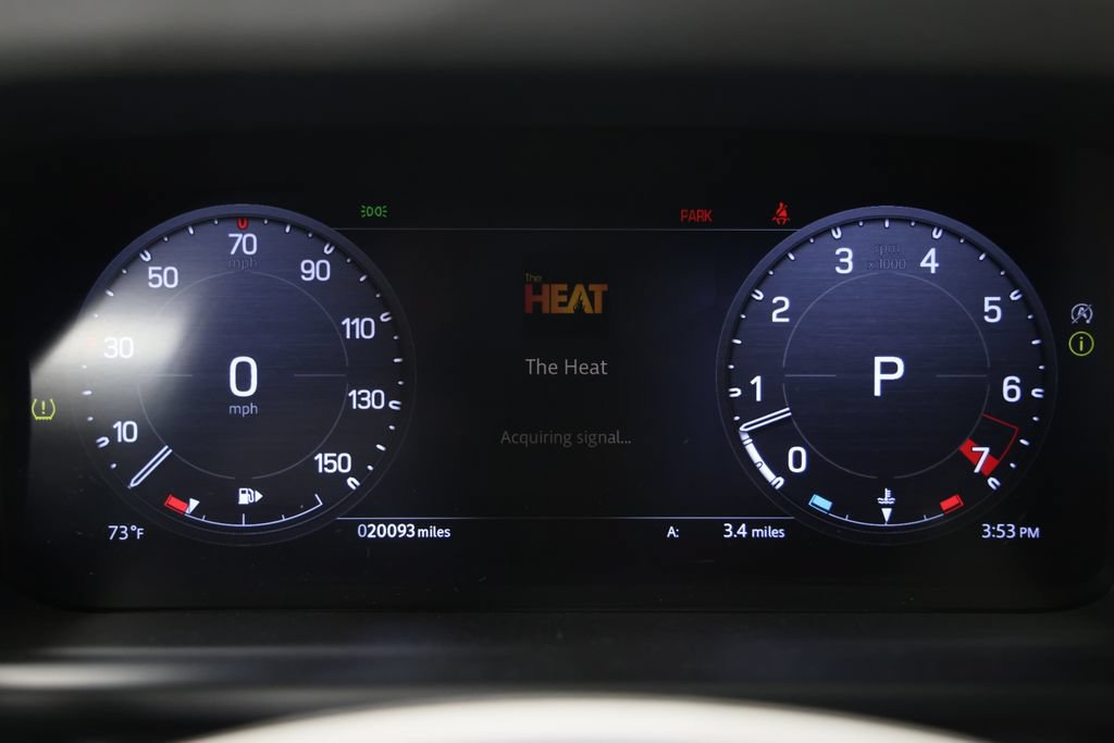 Used 2023 Land Rover Defender 130 SE AWD/4WD image 32