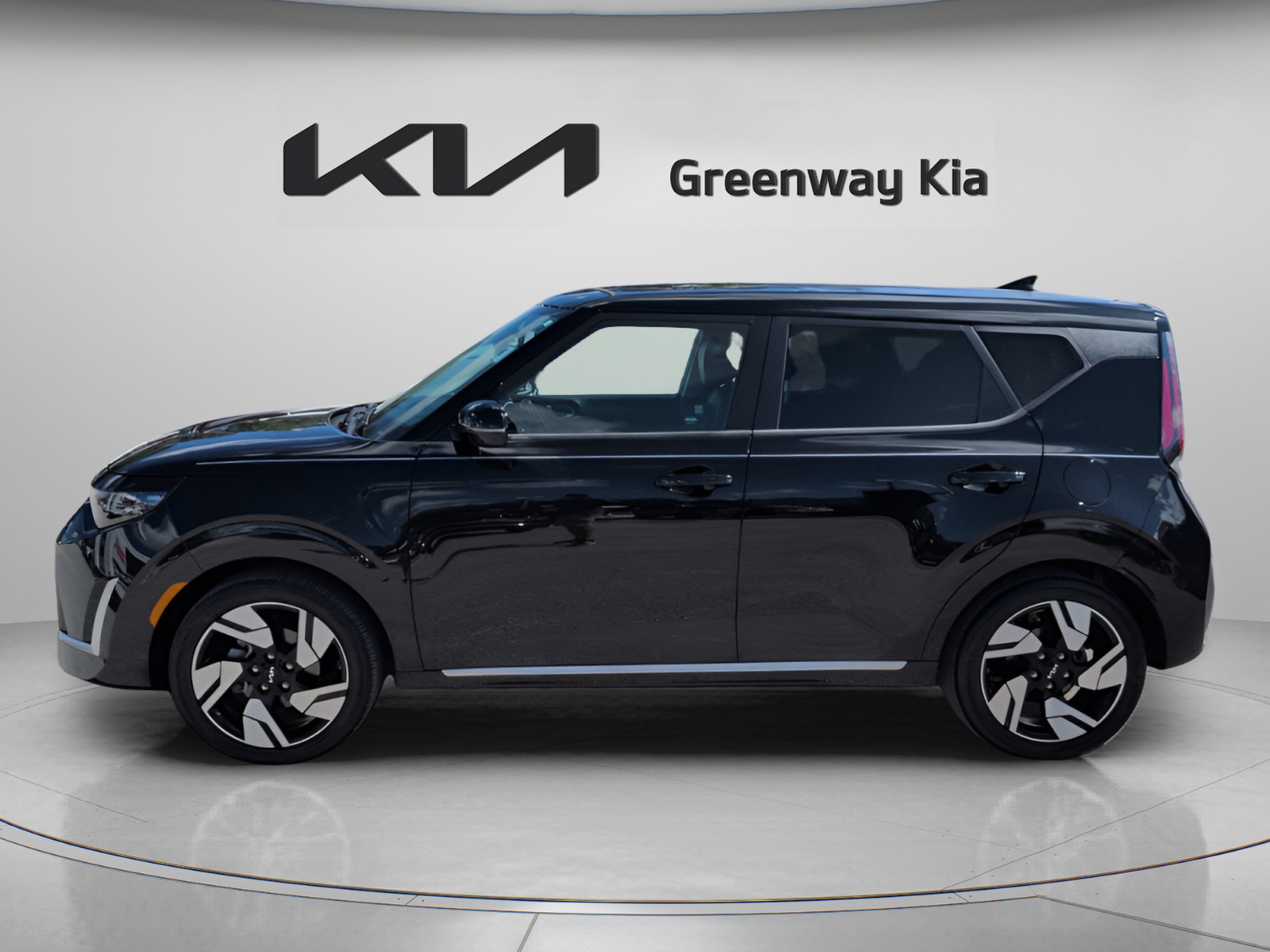 Certified 2025 Kia Soul GT-Line FWD image 9