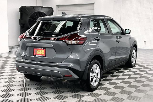 New 2025 Nissan Kicks Play S image 17