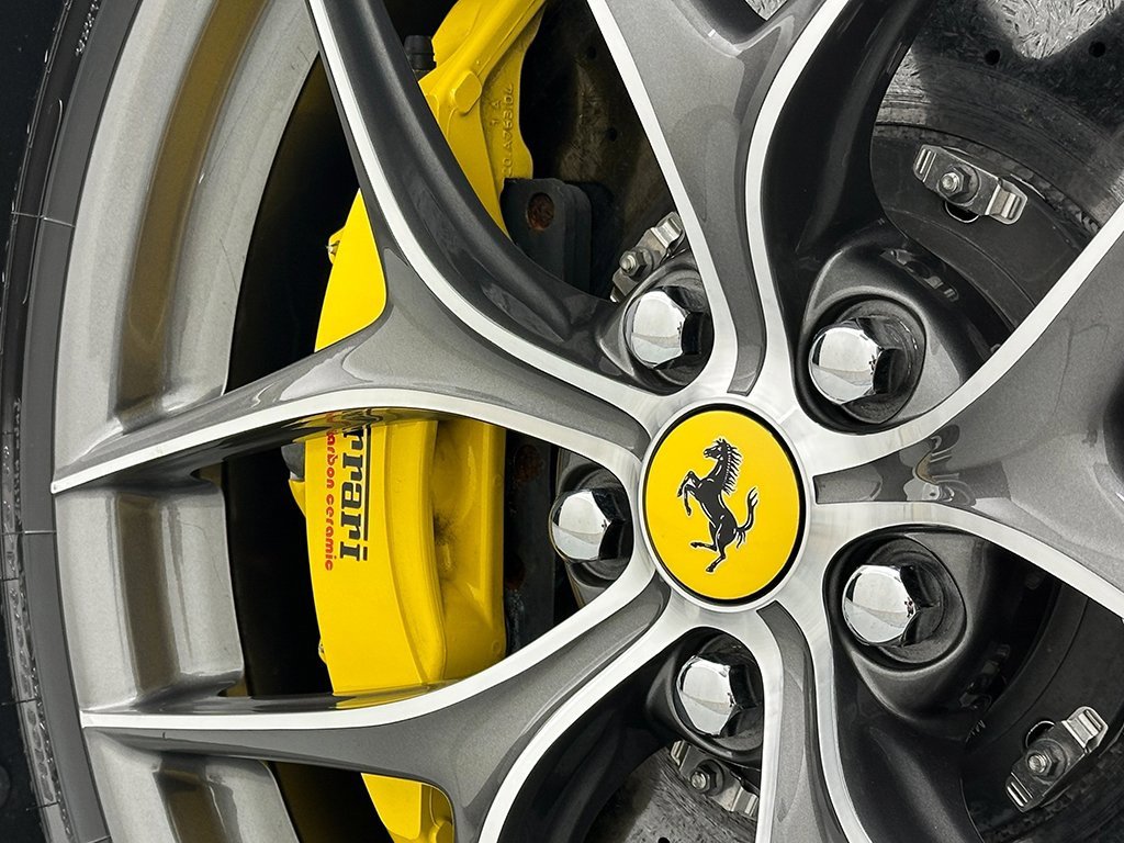 Certified 2014 Ferrari F12 Berlinetta image 34