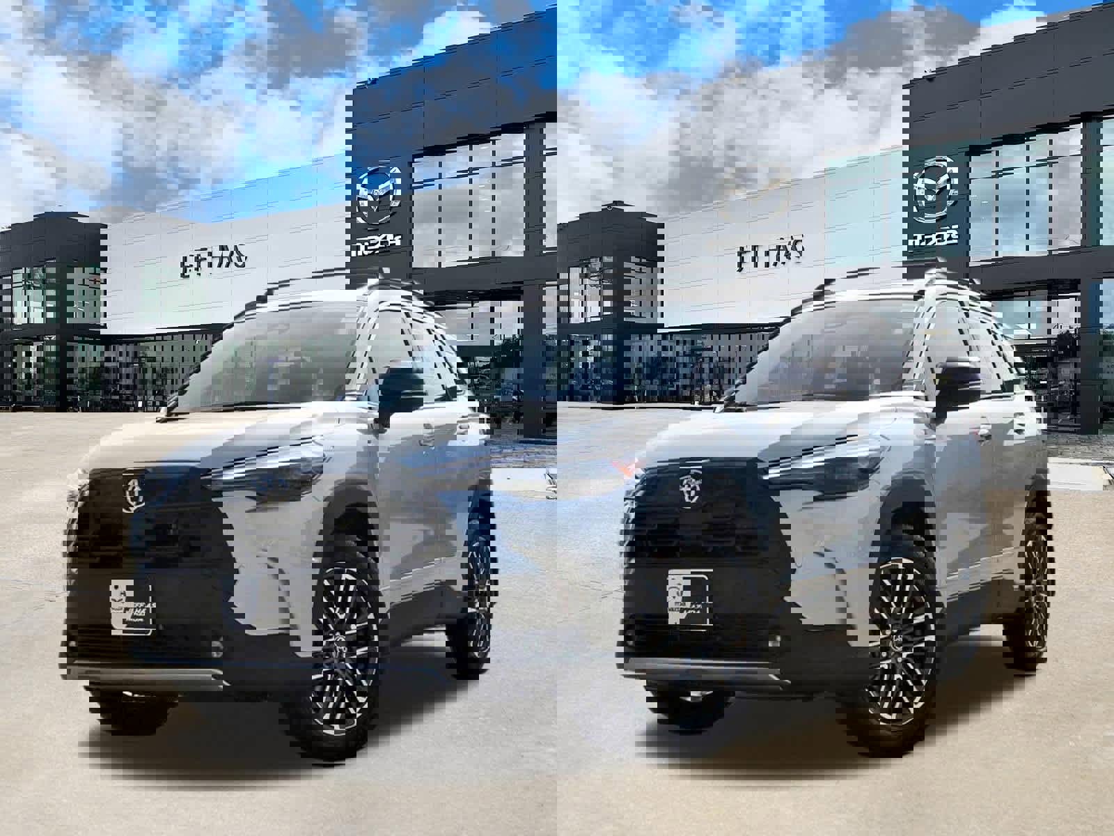 Used 2026 Toyota Corolla Cross XLE w/ Convenience Package