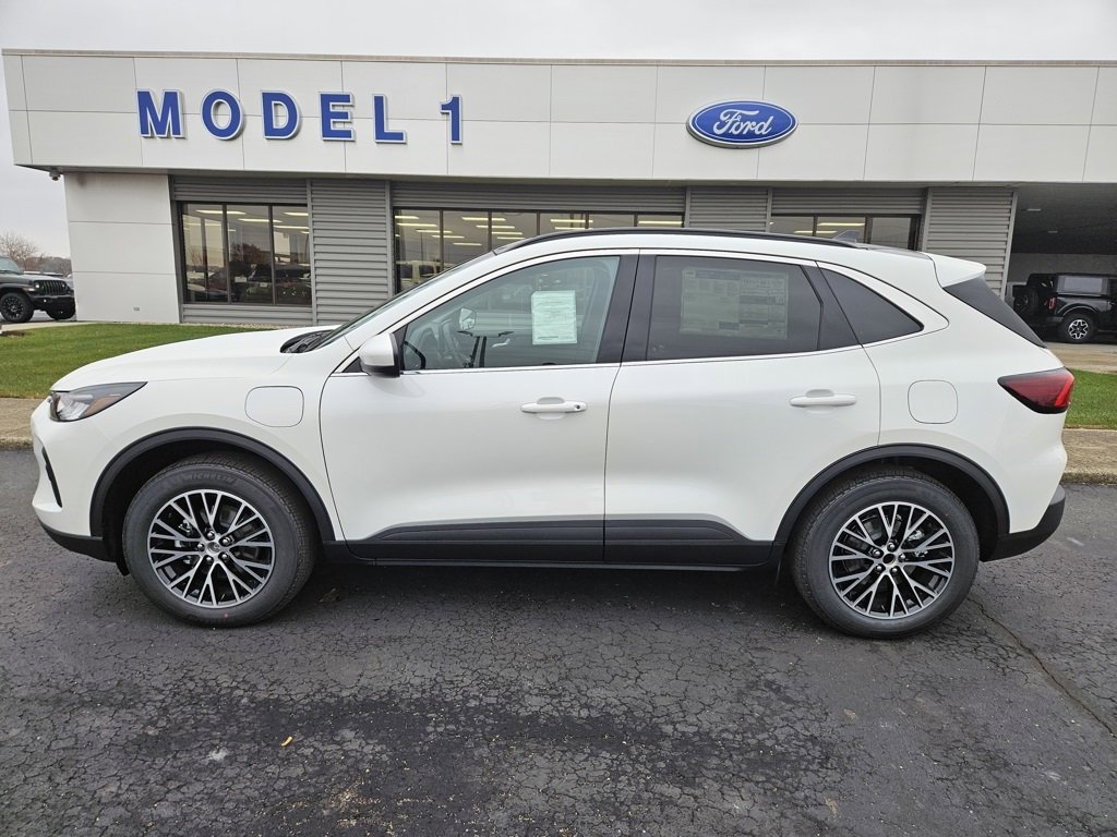 New 2026 Ford Escape SE image 2