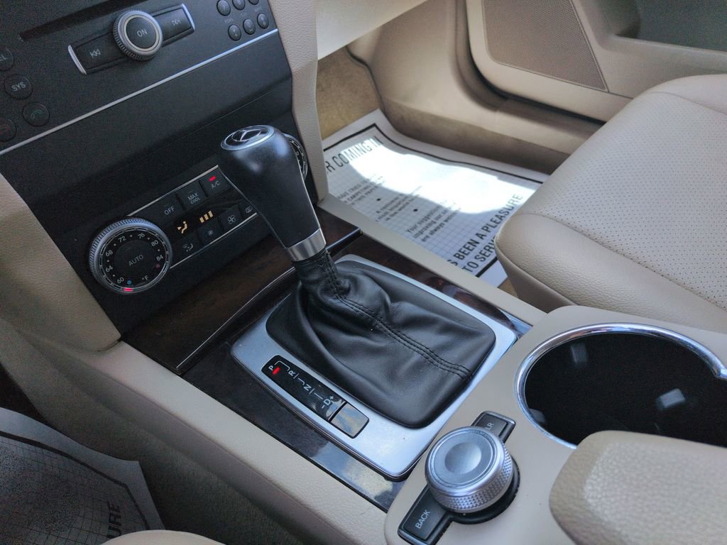 Used 2012 Mercedes-Benz GLK 350 4MATIC image 23