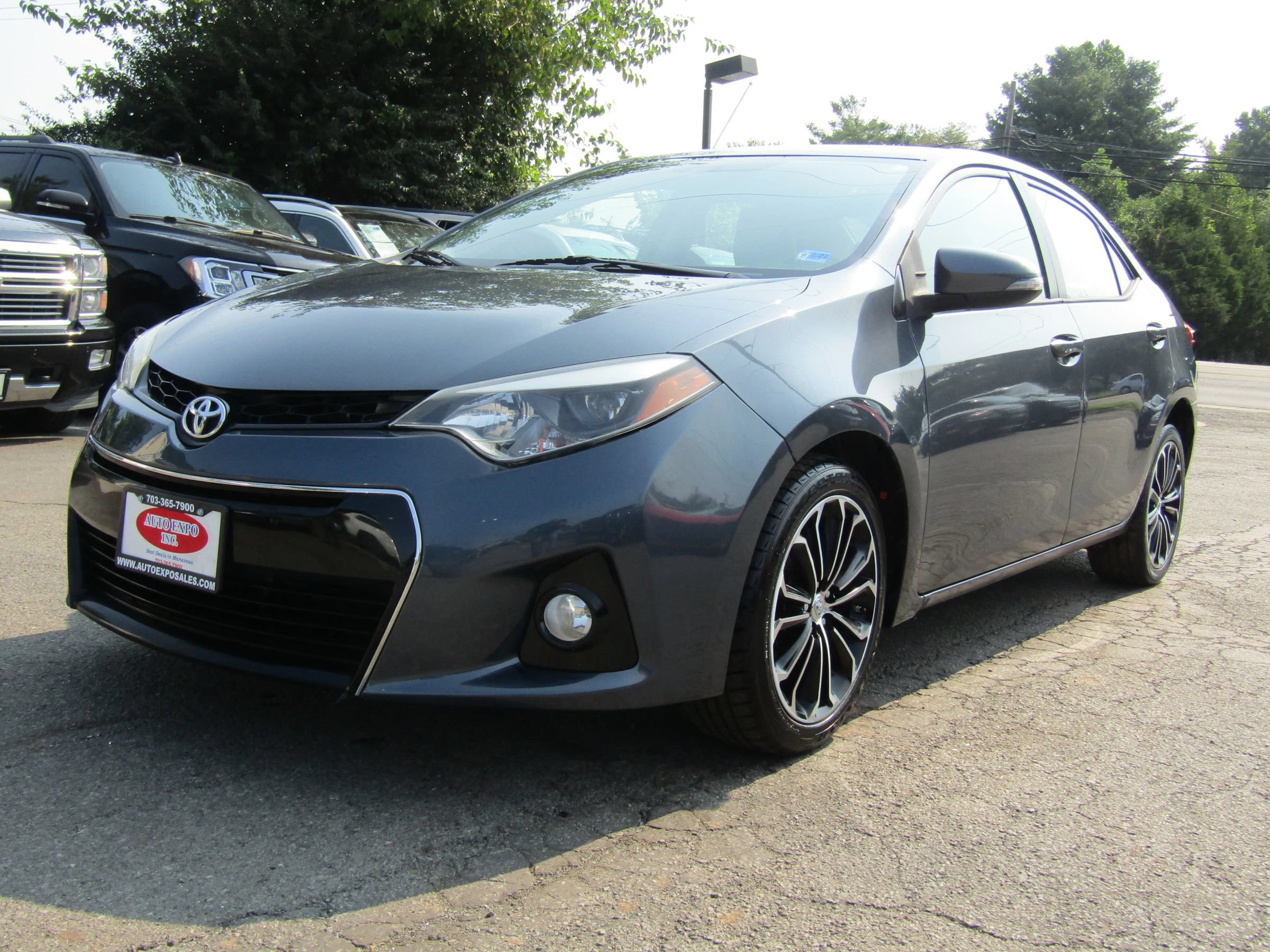Used 2015 Toyota Corolla S FWD image 3