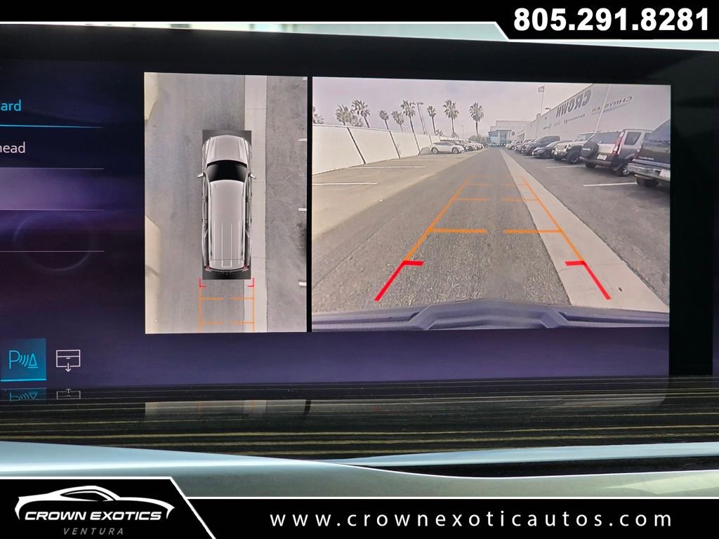 Used 2025 Cadillac Escalade ESV Premium Luxury RWD image 28
