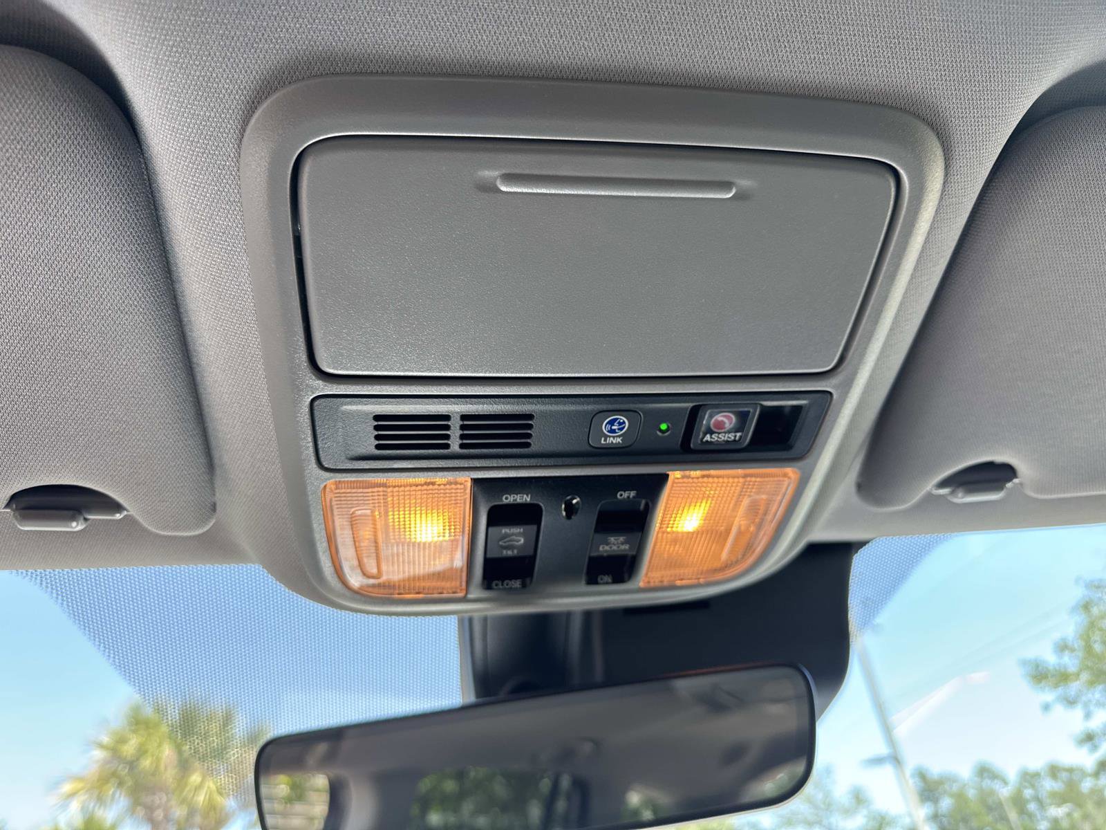 Used 2021 Honda Pilot Touring image 29