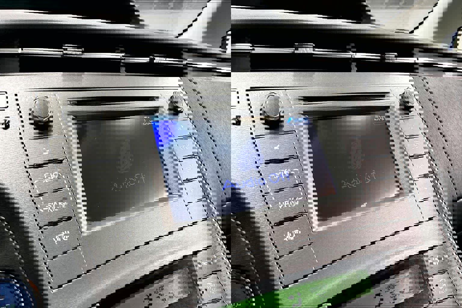 Used 2014 Toyota Prius Two image 34