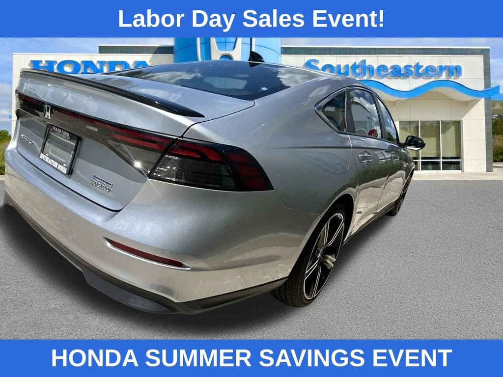 Used 2024 Honda Accord Sport image 9