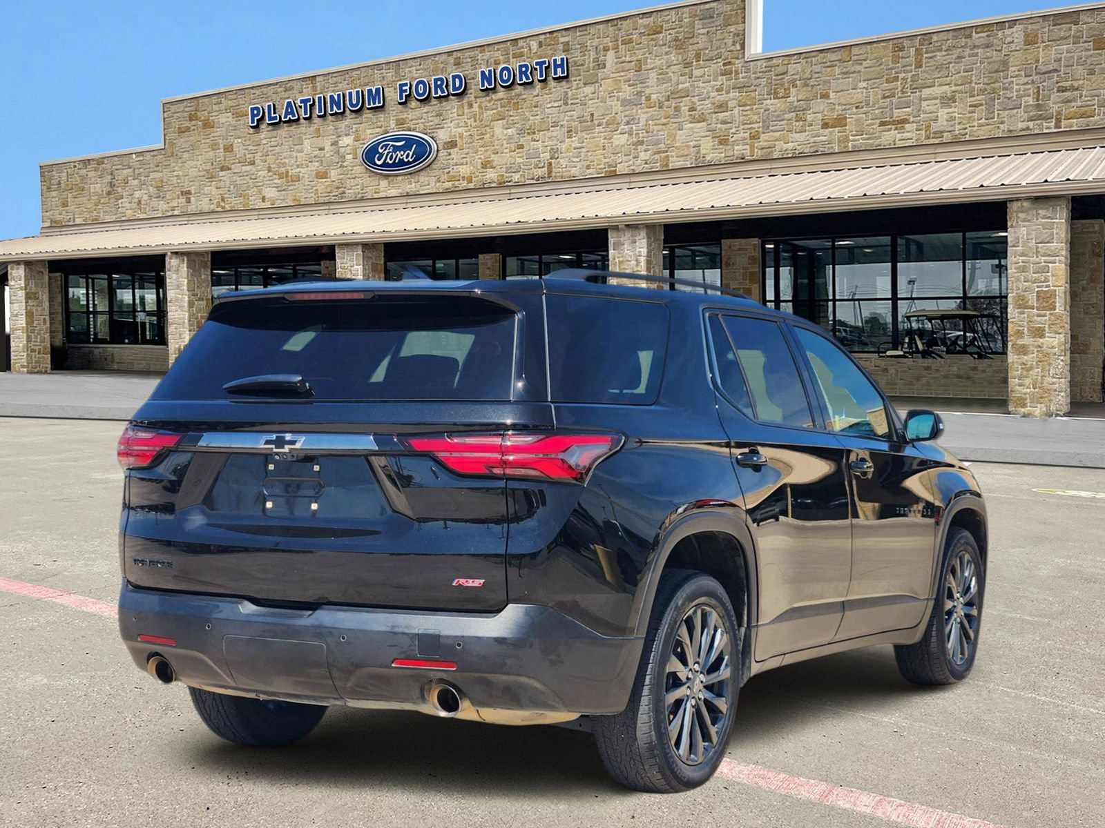 Used 2022 Chevrolet Traverse RS FWD image 5