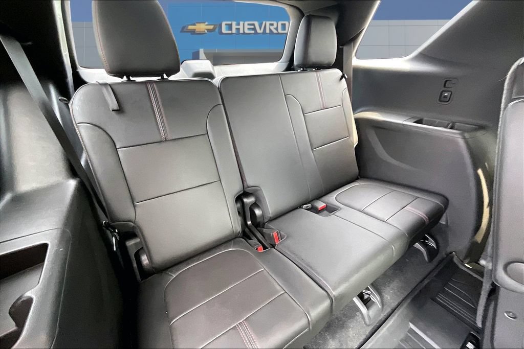 Used 2022 Chevrolet Traverse RS FWD image 26