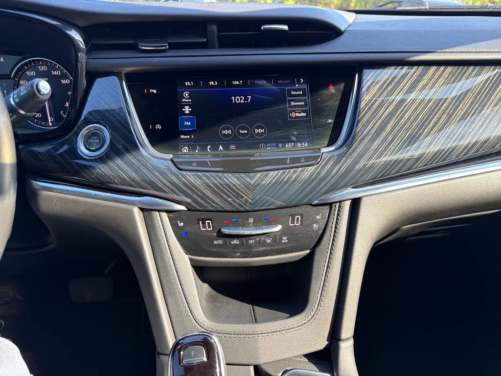 Used 2024 Cadillac XT6 Premium Luxury image 6