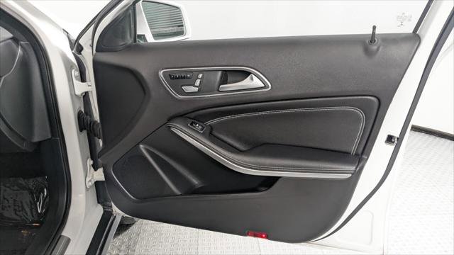 Used 2018 Mercedes-Benz GLA 250 image 23