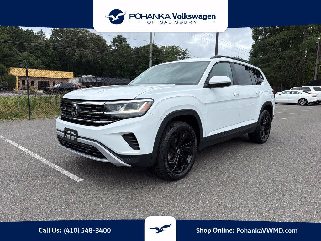 Used 2023 Volkswagen Atlas SE w/ Black Wheel Package
