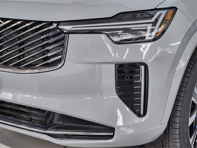 New 2025 Volvo XC90 B6 Core w/ Protection Package image 12