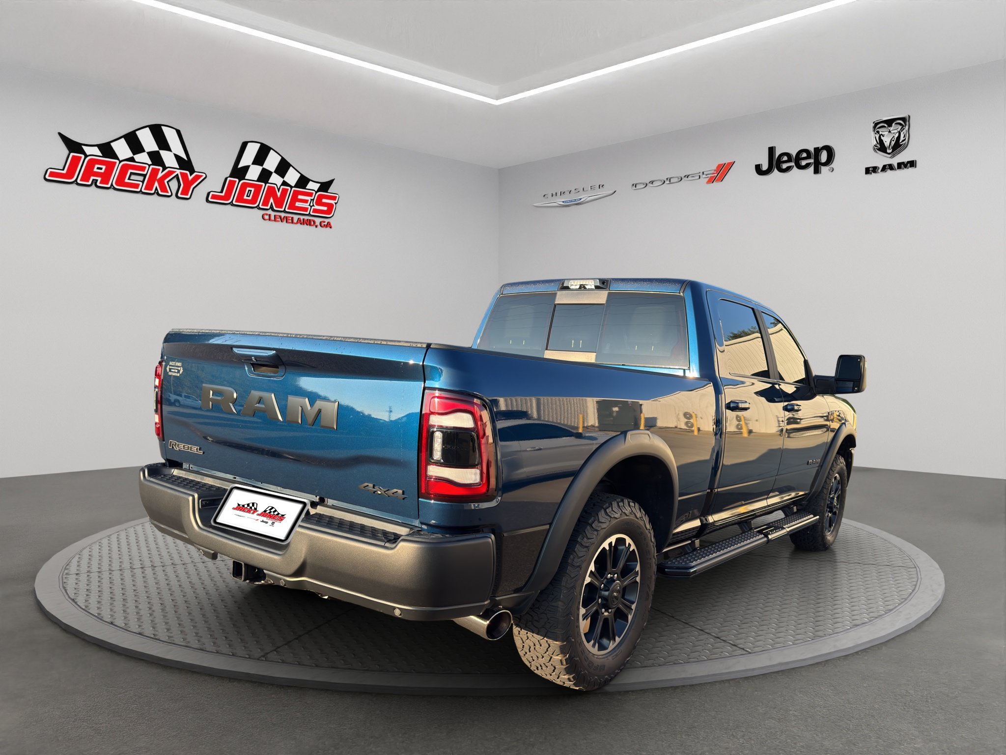 Used 2024 RAM 2500 Rebel w/ Level 2 Equipment Group AWD/4WD image 11