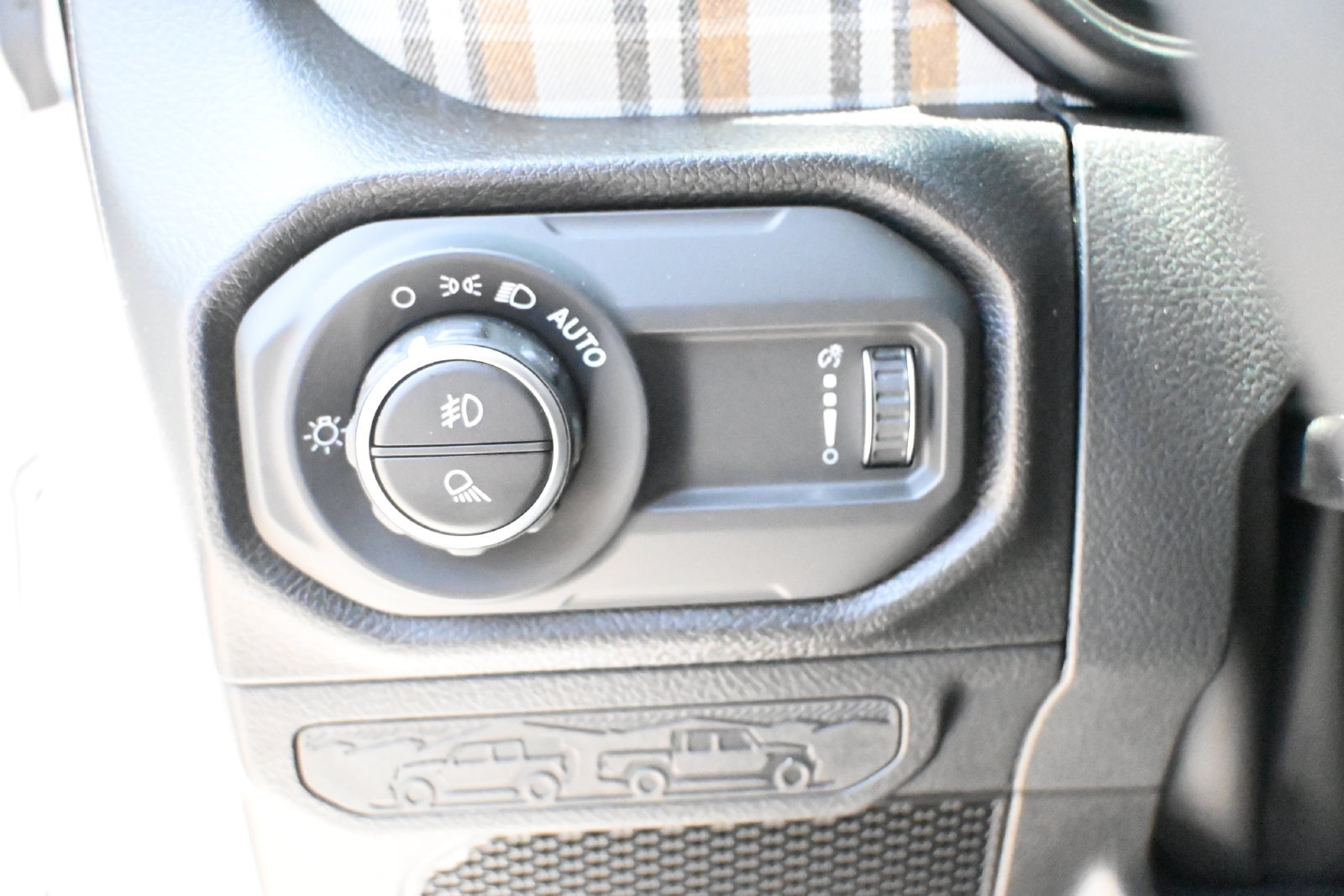 New 2026 Jeep Gladiator Sport AWD/4WD image 8