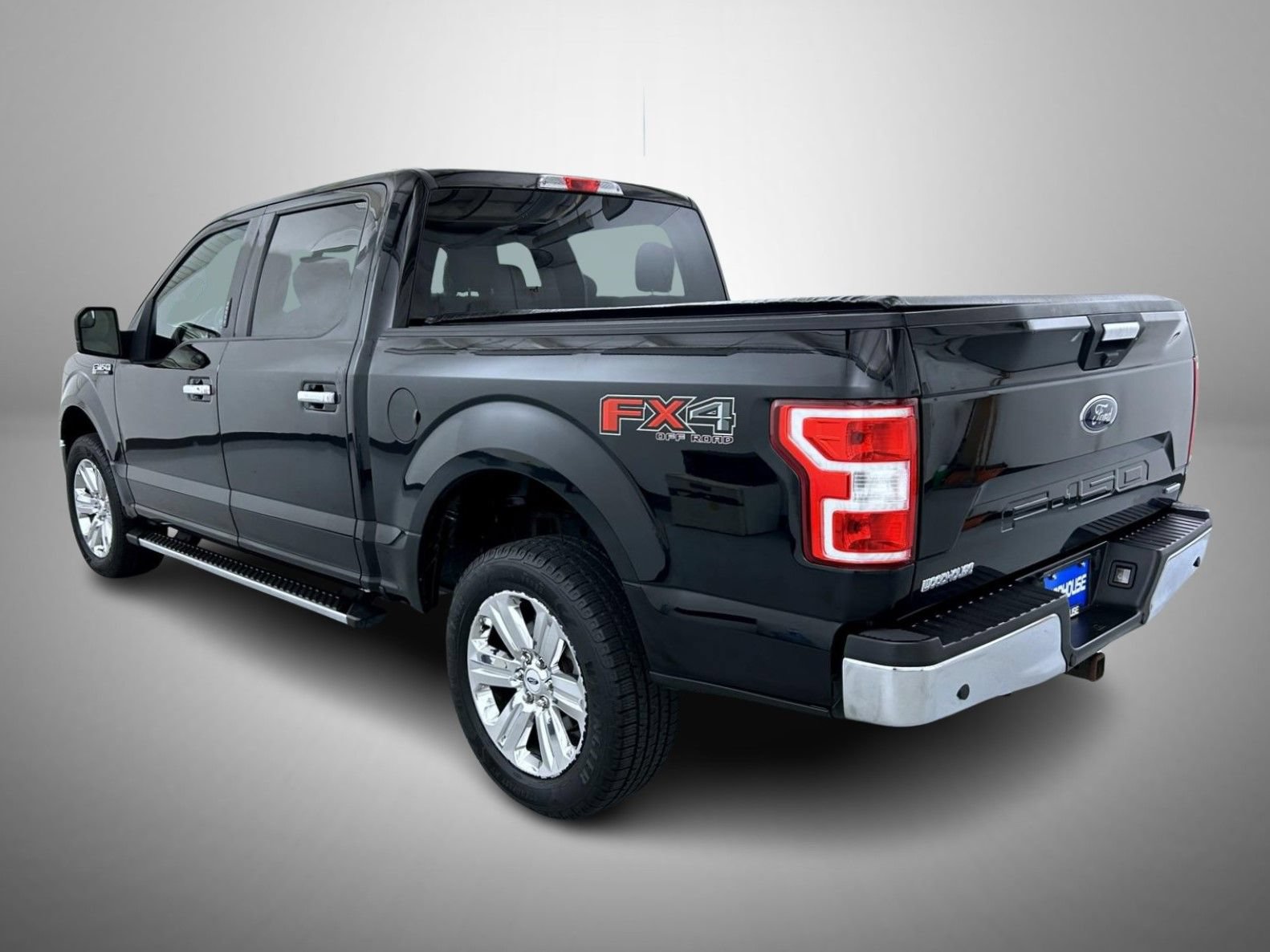 Used 2018 Ford F150 XLT w/ Equipment Group 302A Luxury AWD/4WD image 7