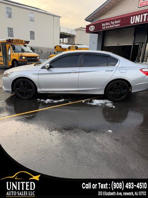 Used 2013 Honda Accord LX image 4