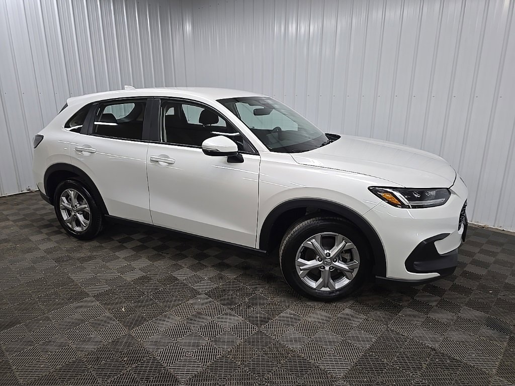 Certified 2025 Honda HR-V LX image 1