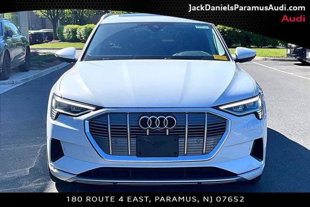 Used 2023 Audi e-tron Premium Plus w/ Premium Plus Package AWD/4WD image 3