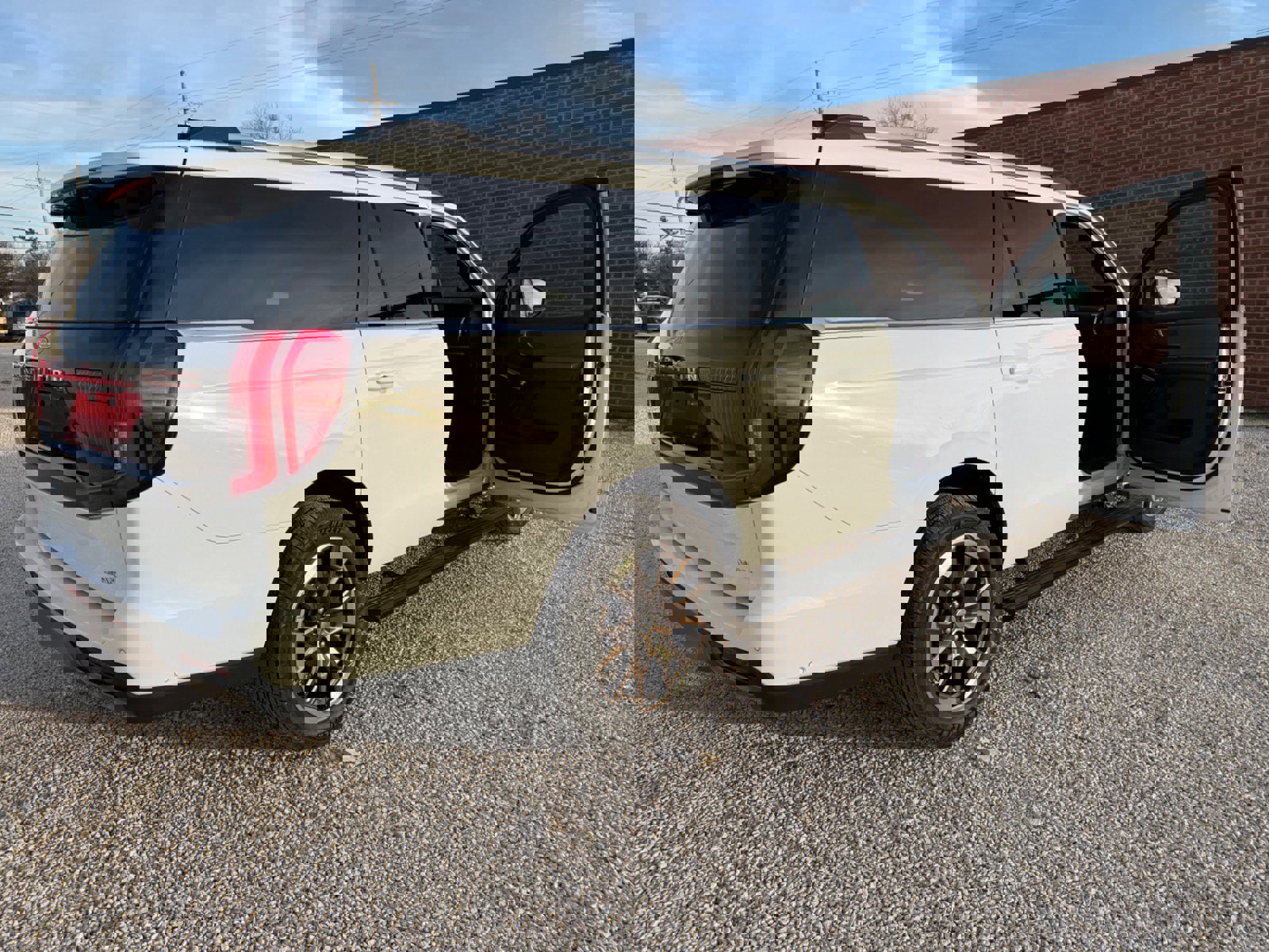 Used 2025 Ford Expedition Max King Ranch image 13