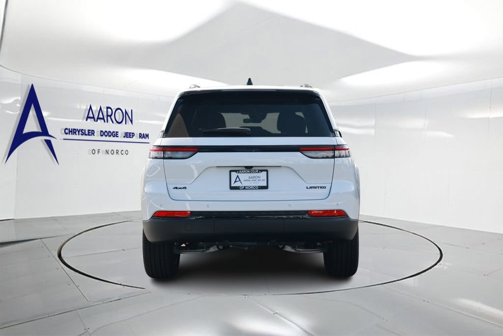 New 2025 Jeep Grand Cherokee Limited w/ Black Appearance Package image 3