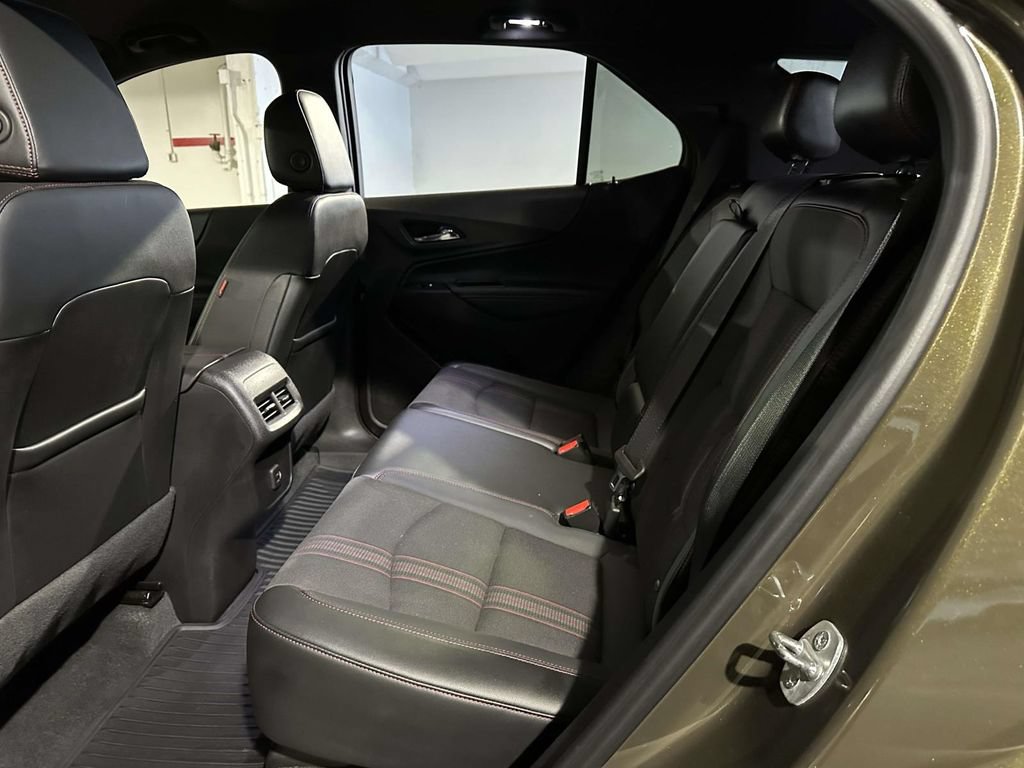 Used 2024 Chevrolet Equinox RS w/ LPO, Floor Liner Package AWD/4WD image 15