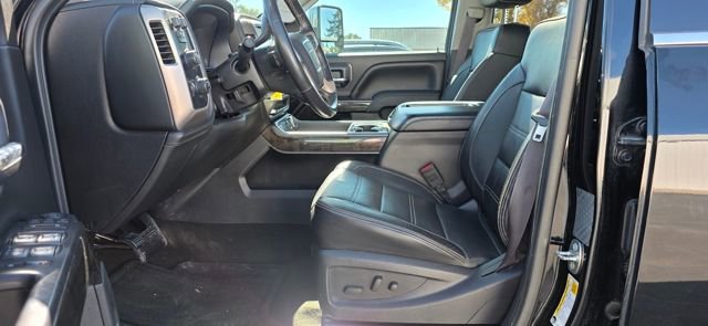 Used 2015 GMC Sierra 3500 Denali w/ Duramax Plus Package image 9