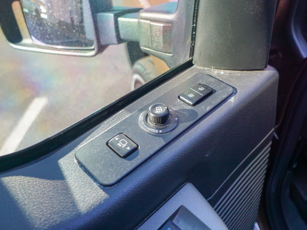 Used 2012 Ford F250 Lariat w/ Lariat Ultimate Pkg image 19