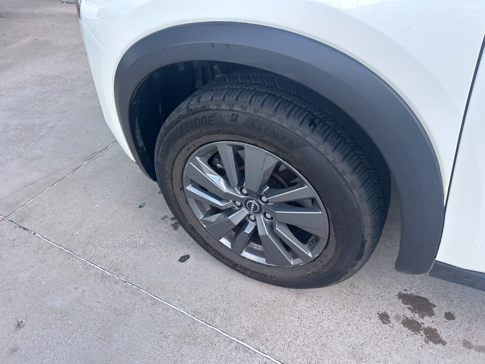 Used 2024 Nissan Pathfinder SV FWD image 22