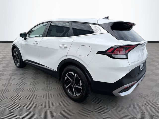 Used 2025 Kia Sportage LX FWD image 5