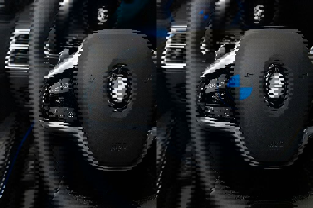 New 2026 BMW 330i xDrive Sedan w/ Convenience Package image 25