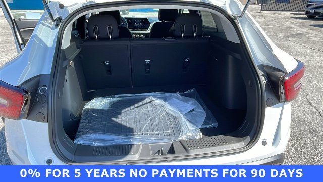 New 2026 Chevrolet Trax LS w/ Driver Confidence Package FWD image 30