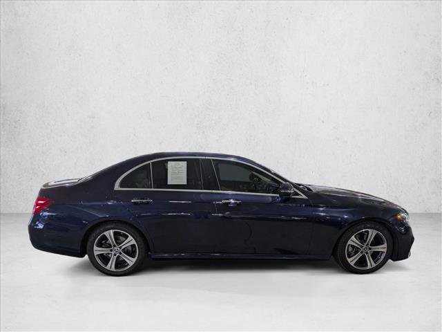 Used 2018 Mercedes-Benz E 300 image 4