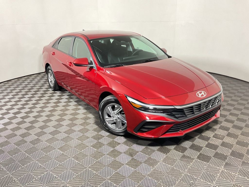 New 2025 Hyundai Elantra SE image 4