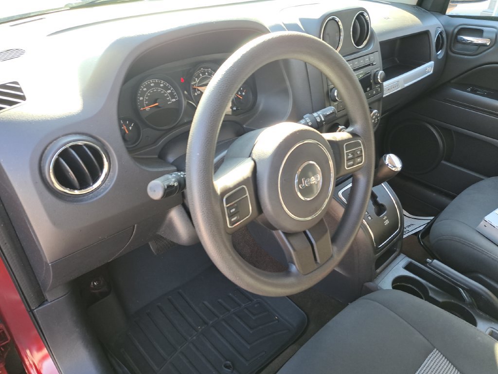 Used 2015 Jeep Compass Sport w/ Power Value Group FWD image 10