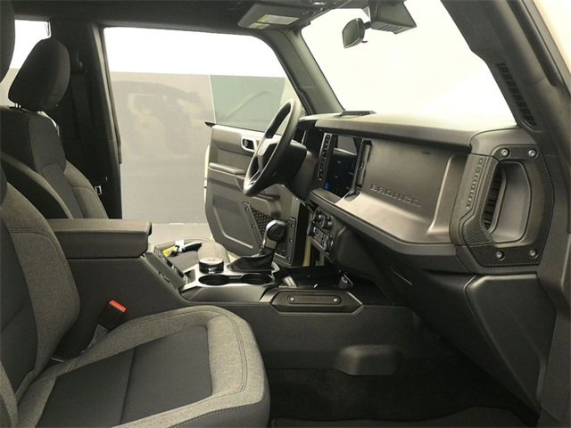 New 2025 Ford Bronco 4-Door image 15