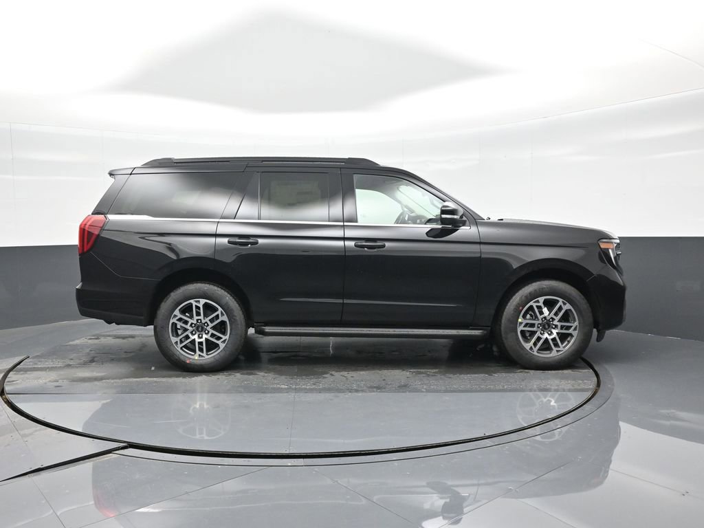 New 2026 Ford Expedition Active image 16