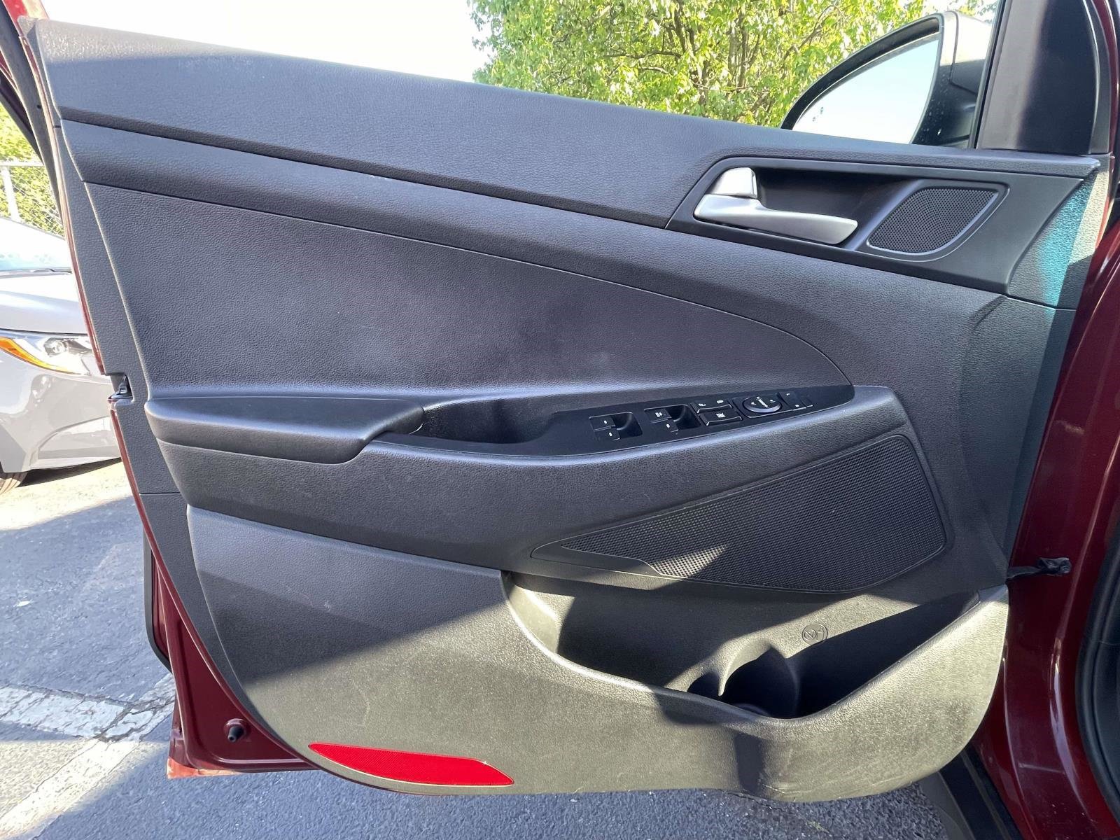 Used 2019 Hyundai Tucson Value w/ Cargo Package FWD image 16