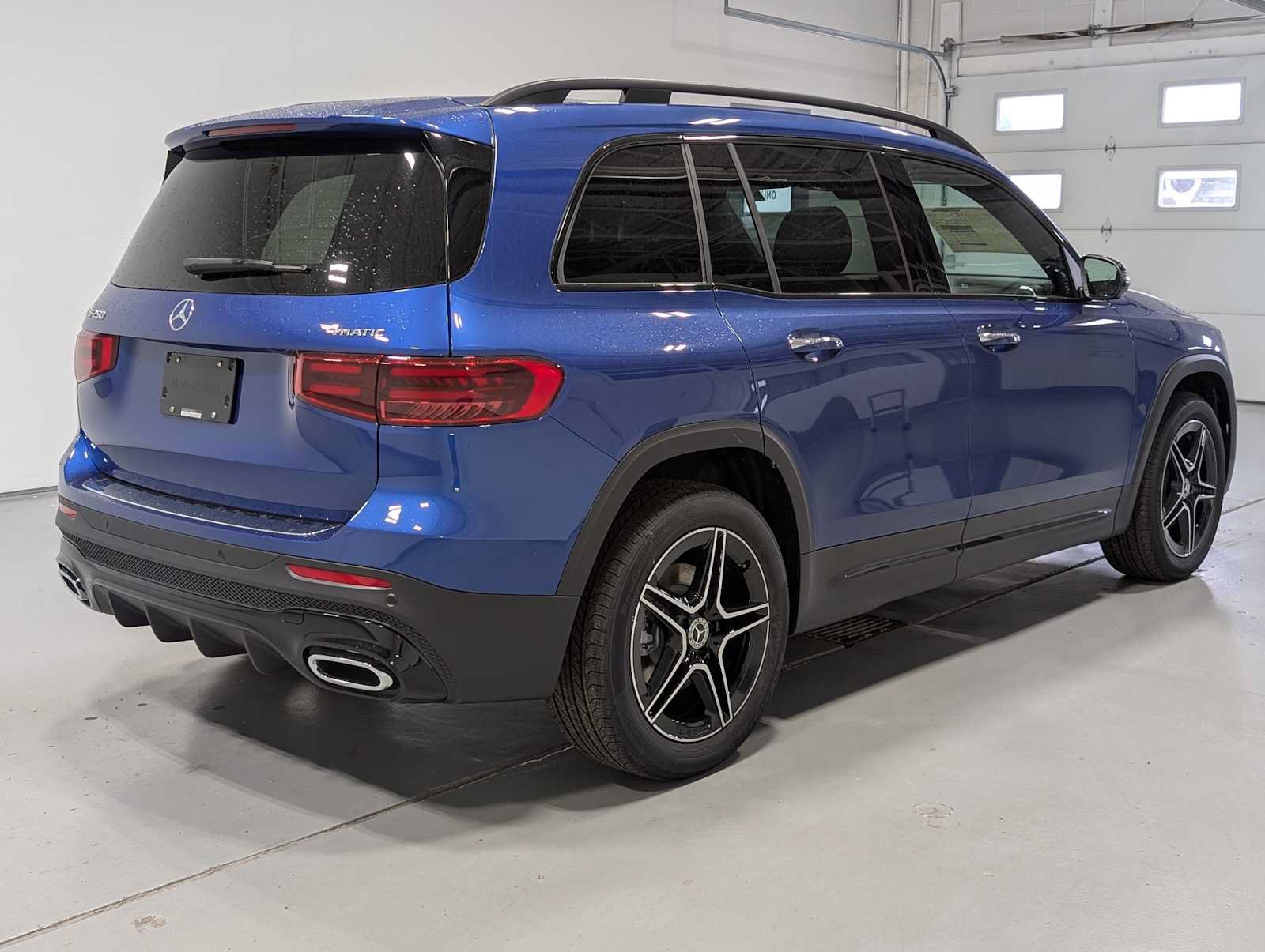 New 2026 Mercedes-Benz GLB 250 4MATIC image 7