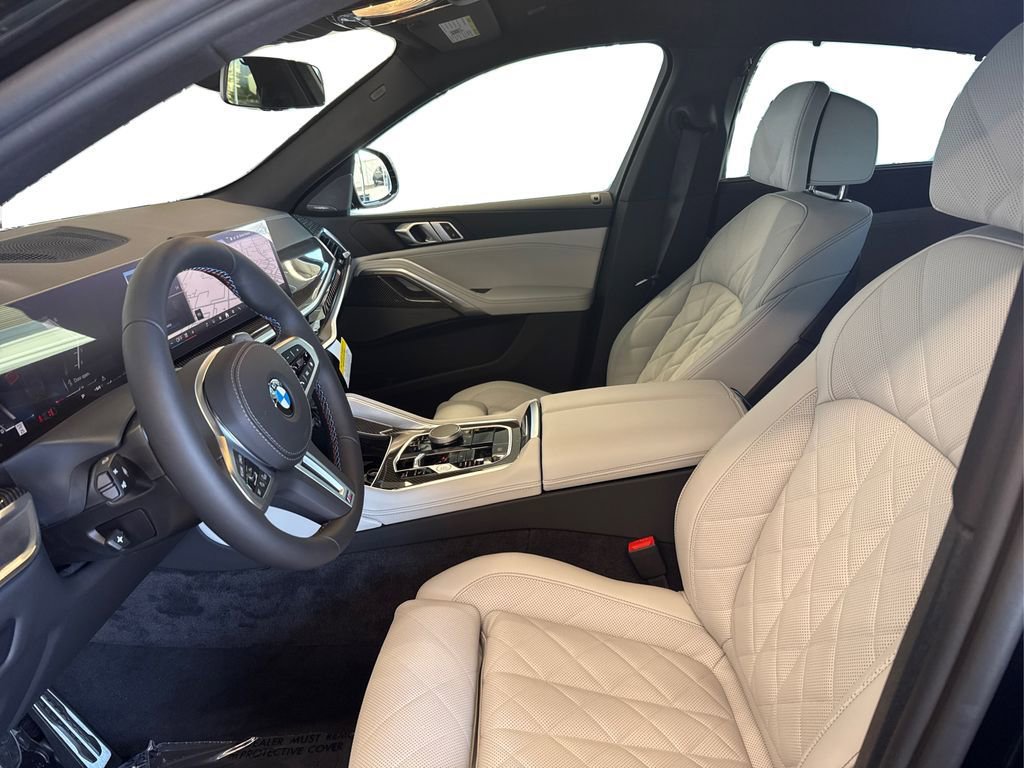New 2026 BMW X6 M60i w/ Climate Comfort Package image 9