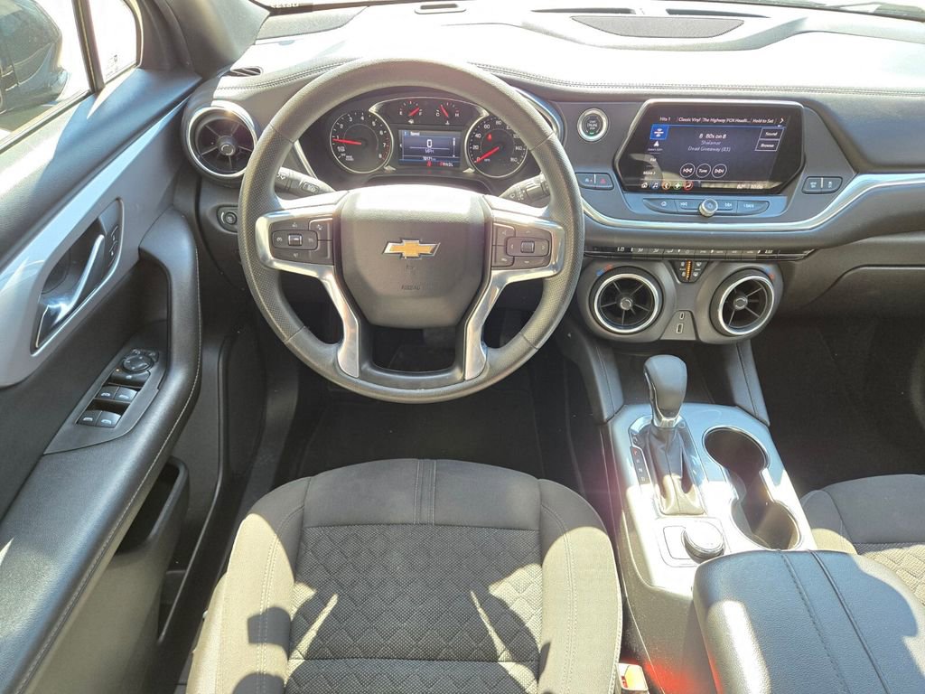Used 2022 Chevrolet Blazer LT AWD/4WD image 8