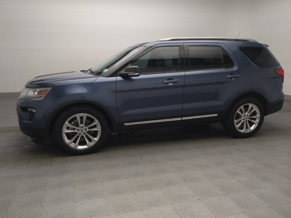Used 2019 Ford Explorer XLT w/ Equipment Group 202A FWD image 2