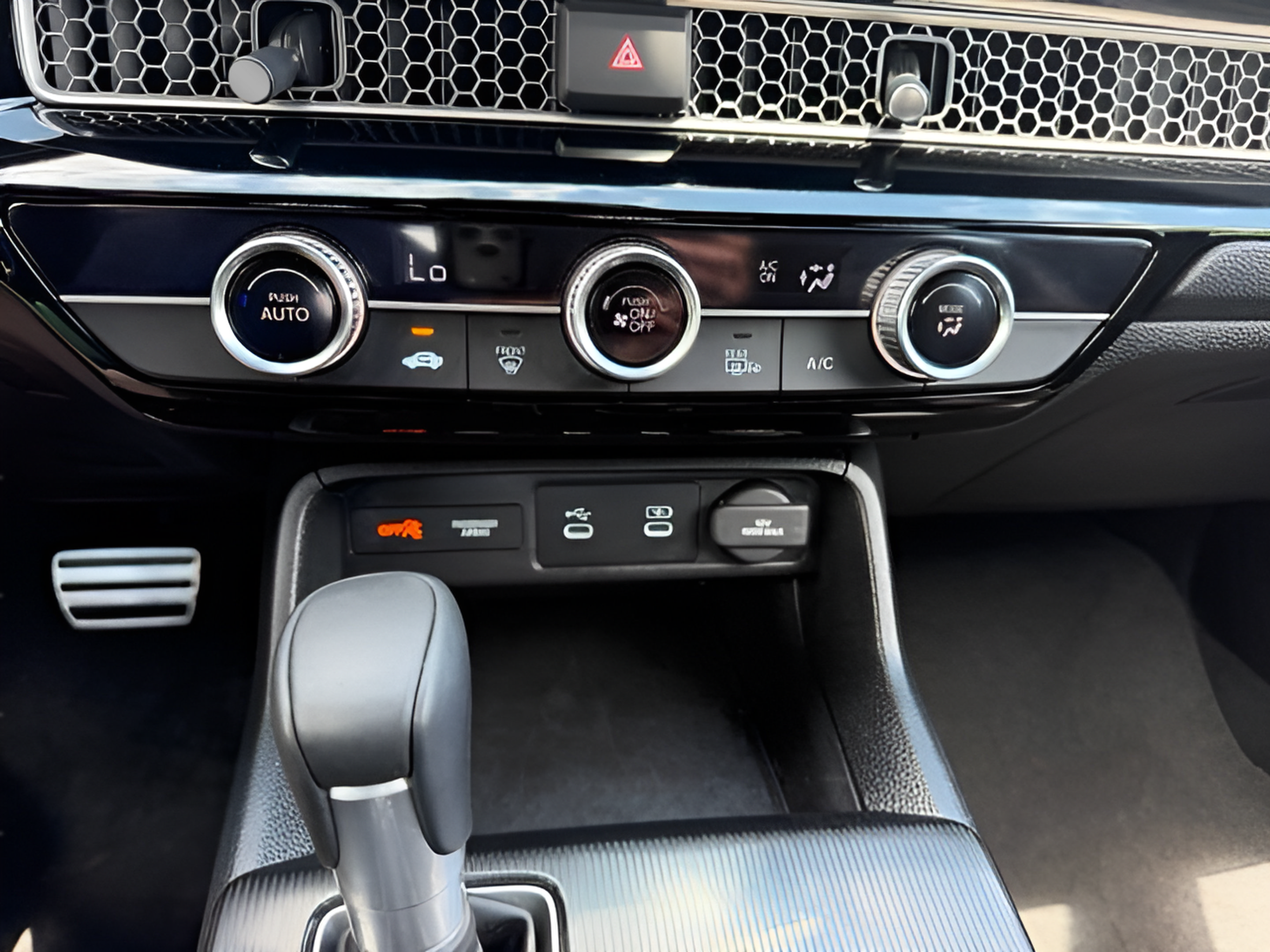 Used 2025 Honda Civic Sport image 15