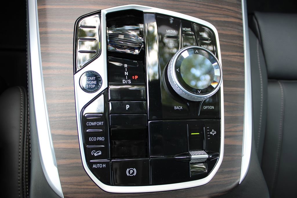 New 2026 BMW X7 xDrive40i w/ Executive Package image 34