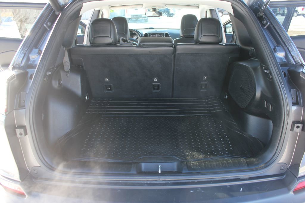 Used 2019 Jeep Cherokee Limited image 42