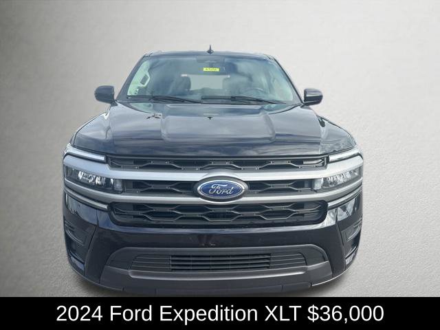 Used 2024 Ford Expedition XLT AWD/4WD image 8